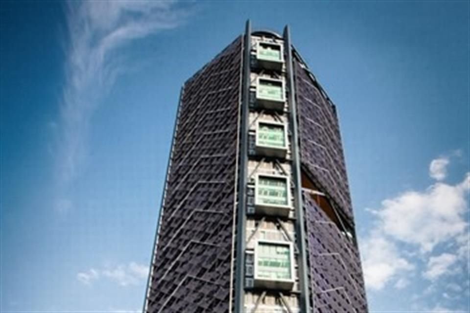 La Torre BBVA cuenta con la certificación ambiental LEED Platino, la más alta en su tipo.