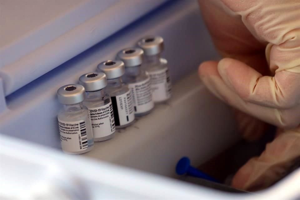 La vacuna de Pfizer-BioNTech muestra una eficacia del 95 por ciento contra el Covid-19.