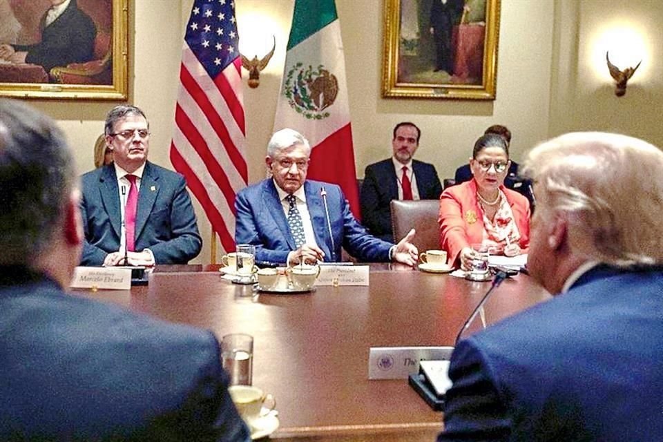 Trump reveló cómo apretó a México para que frenara el flujo de migrantes a EU.