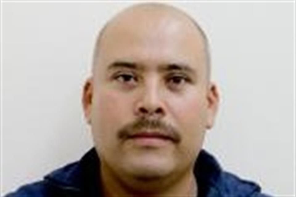 Israel de Jesús García Mosqueda sustituye a Luis Fernando Muñoz Ortega como director de la Policía de Puerto Vallarta.