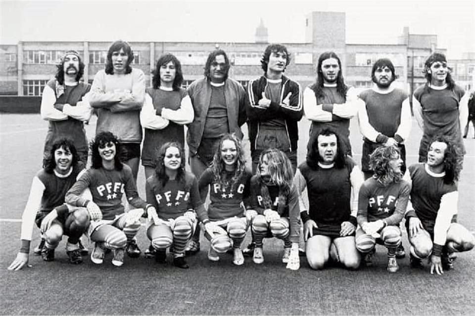 En los 70 la banda formó su equipo llamado el Pink Floyd FC.
