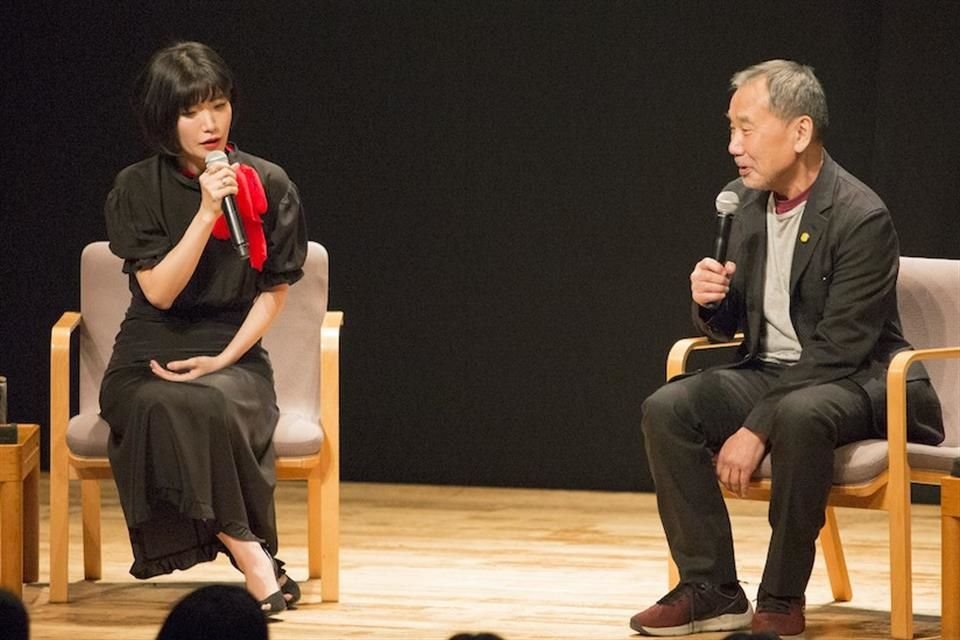 Mieko Kawakami confrontó en una sesión al escritor Haruki Murakami.