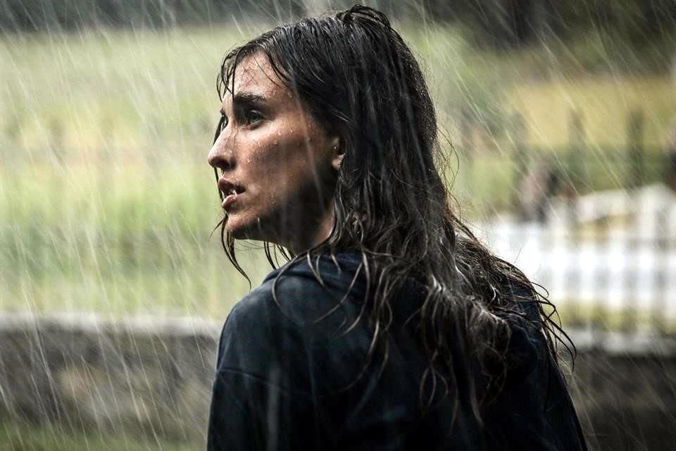 Si lo tuyo son las películas de miedo, está semana estrena 'Alarido', una producción independiente de terror. Esto opina Adriana Fernández.