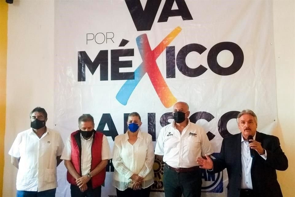 Los integrantes de la alianza Va por México exigieron la renuncia del Gabinete de Seguridad de Jalisco por falta de resultados.