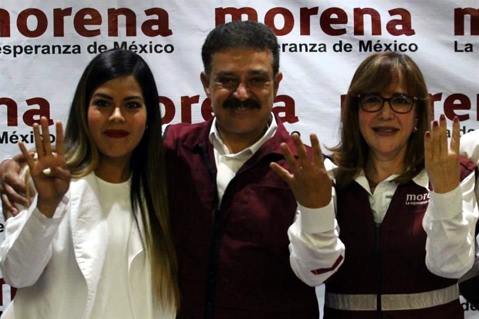 Xochitl Vázquez, candidata del PES a la Presidencia Municipal tapatía; Carlos Lomelí, candidato de Morena a Alcaldía de Guadalajara, y Yeidckol Polevnsky, delegada de Morena en Jalisco.