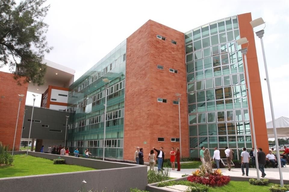 Los alumnos hablaron sobre la posibilidad de reforzar la seguridad sin que se viole su privacidad.