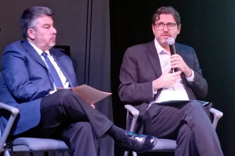 José Carlos Hernández Caballero, director de Presupuesto y Control Presupuestal de la Secretaría de Finanzas y Tesorería General de NL, y Carlos Bauche Madero, líder de proyecto de PNUD.
