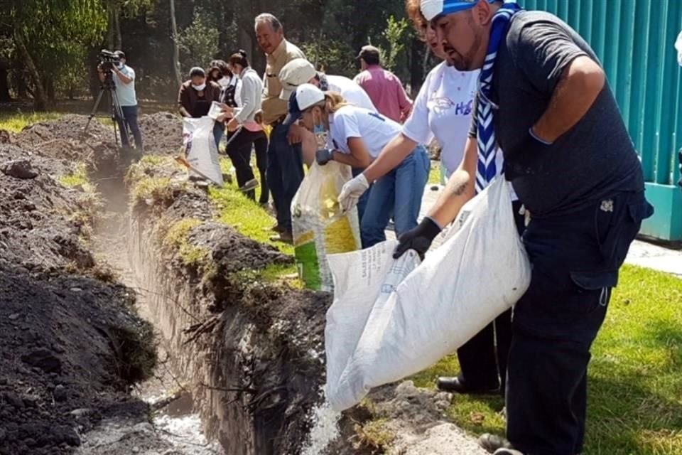 La asociación H2O busca intervenir dos de los puntos más contaminados del Río Santiago con su técnica para retener contaminantes.