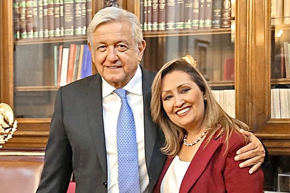 Andrés Manuel López Obrador y Lorena Cuéllar.