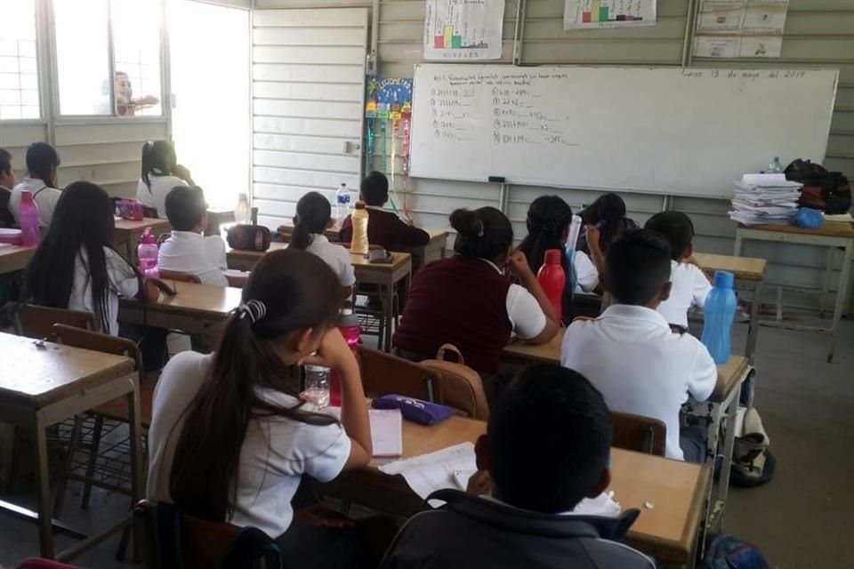 En Jalisco se prevé el regreso a clases presenciales en agosto, pero hay 164 escuelas públicas que son un riesgo para unos 50 mil alumnos.