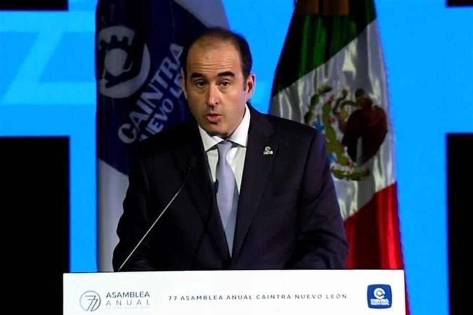 Durante su primer conferencia de prensa, Rodrigo Fernández, nuevo presidente de Caintra, expreso su preocupación por la carga burocrática de las pymes.