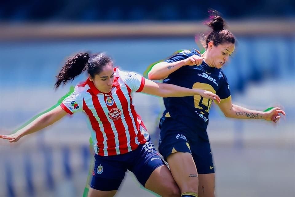 Con una sólida actuación de la portera Blanca Félix y un gol de Viridiana Salazar, las Chivas femenil empataron 1-1 con Pumas en CU.