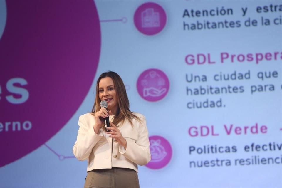 González se comprometió a liderar un Gobierno que ponga a las personas en el centro de las decisiones.