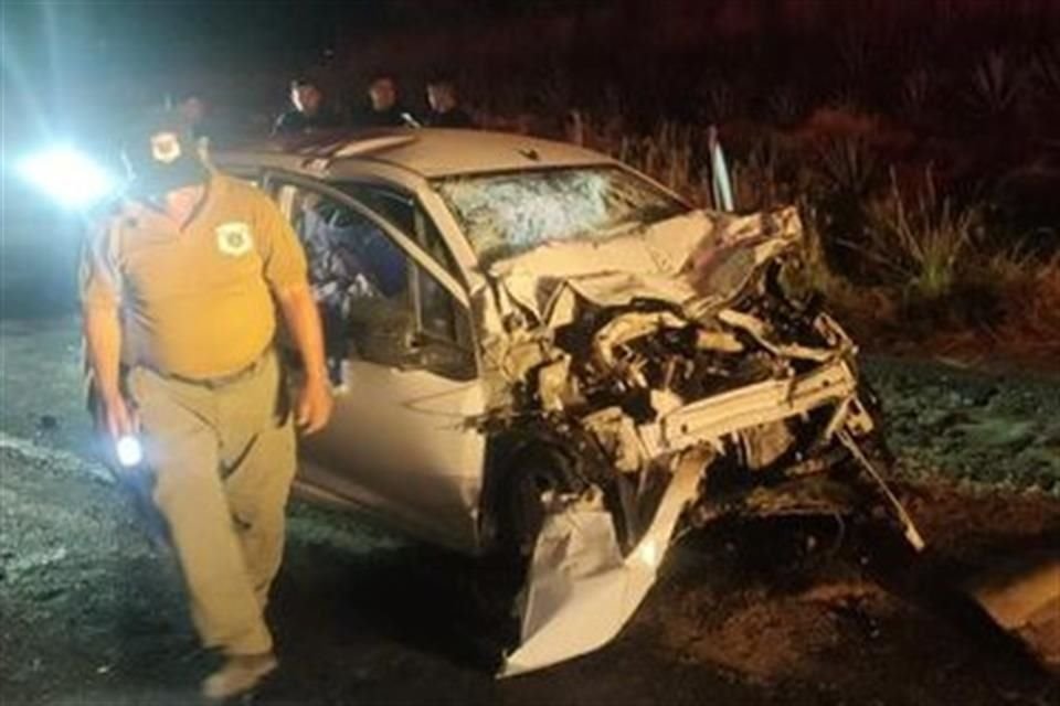 El accidente tuvo lugar sobre la carretera Guadalajara - Tepic.