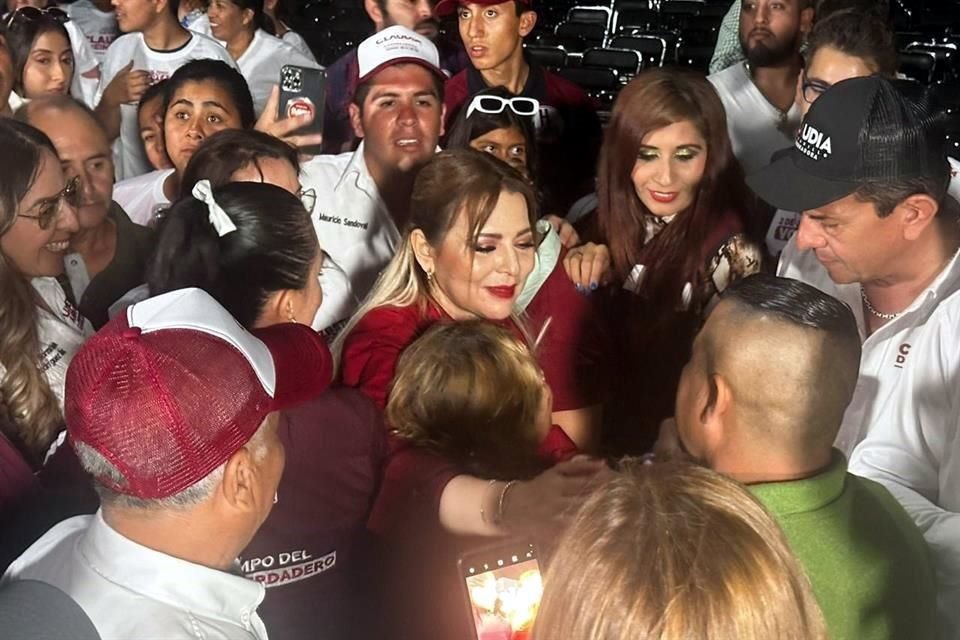 Claudia Delgadillo, candidata de la Coalición Sigamos Haciendo Historia en Jalisco, visitó Atotonilco.