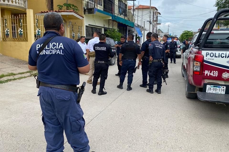 Un hombre asesinó a una mujer a tiros y luego intentó quitarse la vida la tarde del martes en Puerto Vallarta, informó la Fiscalía estatal.