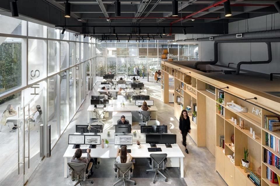 Los espacios dentro de la oficina fortalecen y revitalizan los niveles de energía de los empleados.