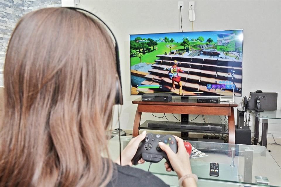 Compañía líder de videojuegos en China limitará tiempo de juego para niños y prohibirá que menores de 12 años compren dentro del juego.
