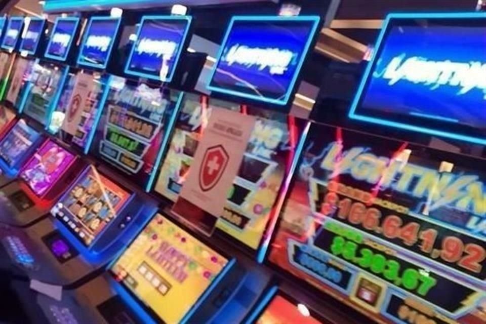 La SHCP y el Gabinete de Seguridad identificaron 13 casinos con operaciones millonarias en efectivo y uso de plataformas no supervisadas.