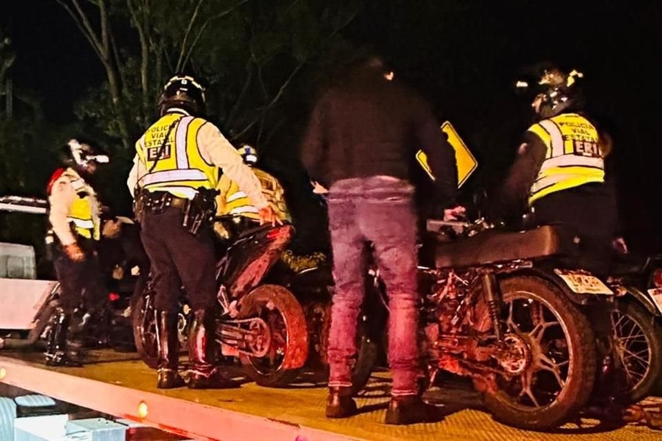 El operativo se hizo en las intersecciones de Avenida del Acantilado y Avenida Paseo de las Aves en la Colonia San Isidro de Zapopan.