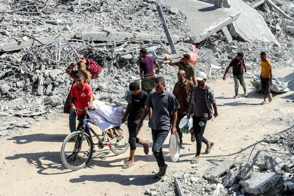 Palestinos se desplazaron hacia el norte de la Franja de Gaza tras retiro de soldados israelíes.