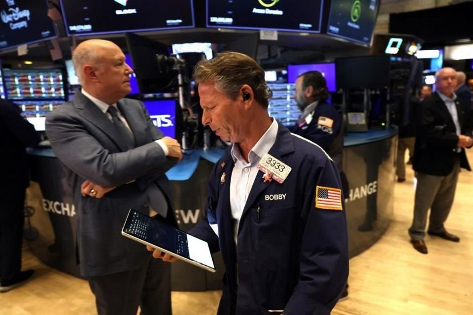 Indeks Dow Jones wzrósł o 0,9%, S&P 500 o 1,2%, a Nasdaq zyskał 1,7%.