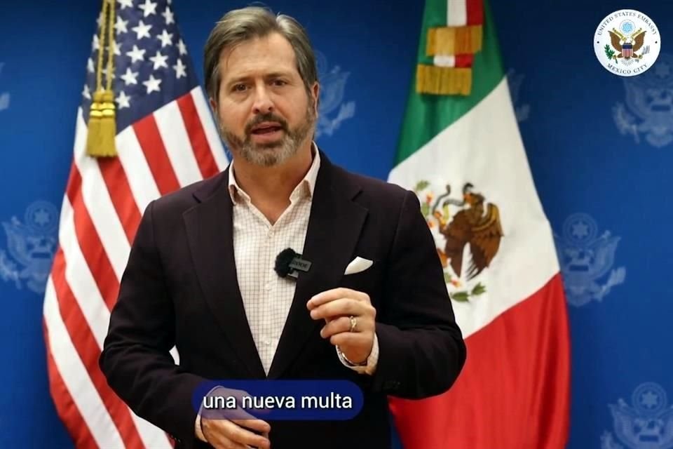 El vocero de la Embajada de EU difundió un video en el llama a respetar la ley.