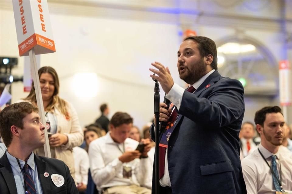 Peter Giunta, entonces líder de la facción de Nueva York de Jóvenes Republicanos.