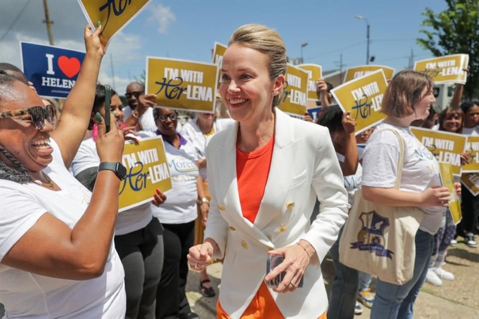 Helena Moreno saluda a sus seguidores en Nueva orleans, el 9 de julio del 2025.