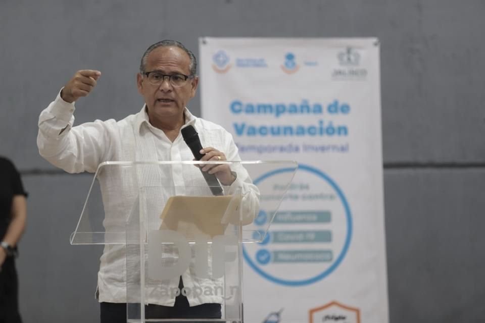 El secretario de Salud, Héctor Raúl Pérz, considera un error el relacionar el desabasto de medicamentos con la no adhesión de Jalisco a IMSS-Bienestar.