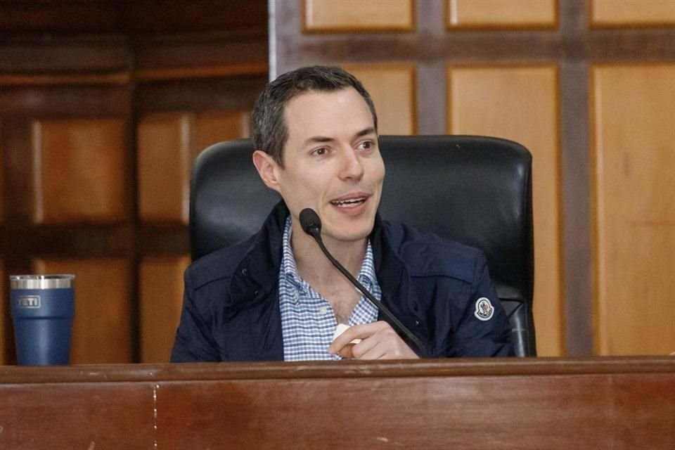 Morena denuncia que el Gobierno de GDL hizo cambios en el Presupuesto de Egresos 2025, que equivalen a un presunto desvío de 500 mdp.