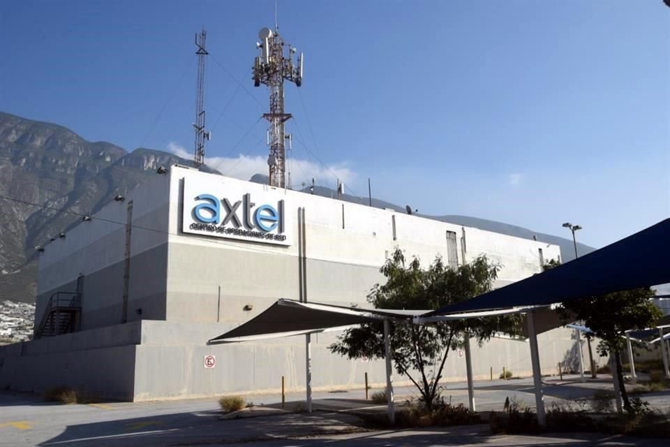 Axtel'in faaliyet nakit akışı bu yılın üçüncü çeyreğinde 906 milyon pesoya ulaştı.
