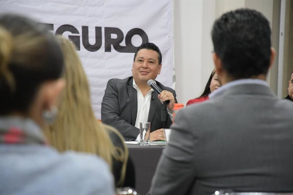 Omar Cervantes, diputado de MC, impulsa apoyo para capacitar a desempleados.