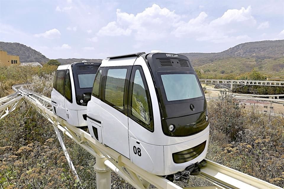 El proyecto de realizar un autotrén para el Estadio AKRON fue cancelado.