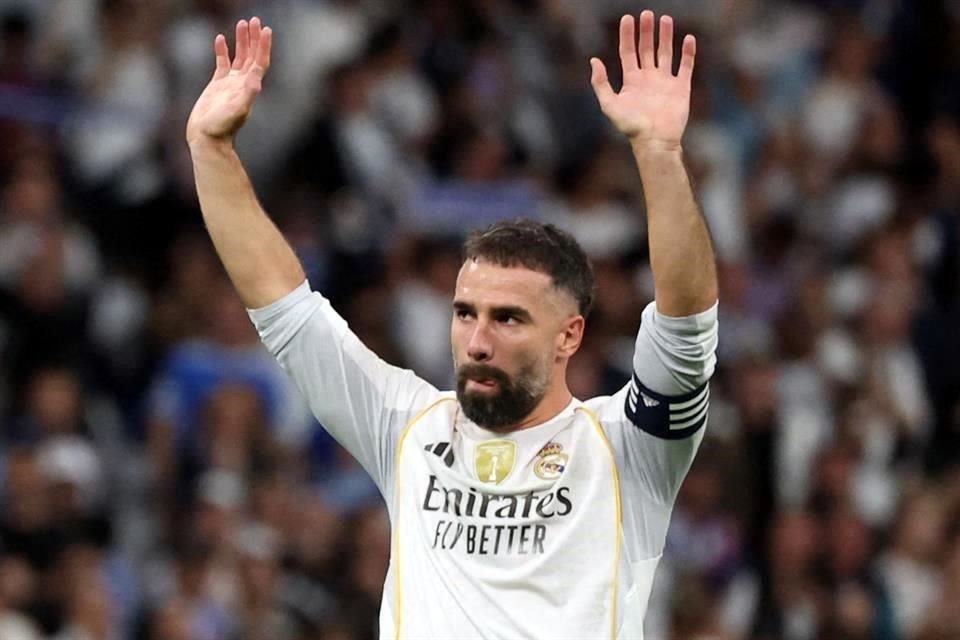 Dani Carvajal será sometido a una artroscopia en la rodilla derecha y se perdería de 6 a 10 semanas de actividad en el Real Madrid.