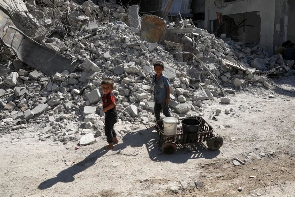 Ataques israelíes dejaron al menos 11 muertos en Gaza pese al cese al fuego en curso, luego de que Israel acusó a Hamas de violar acuerdo.