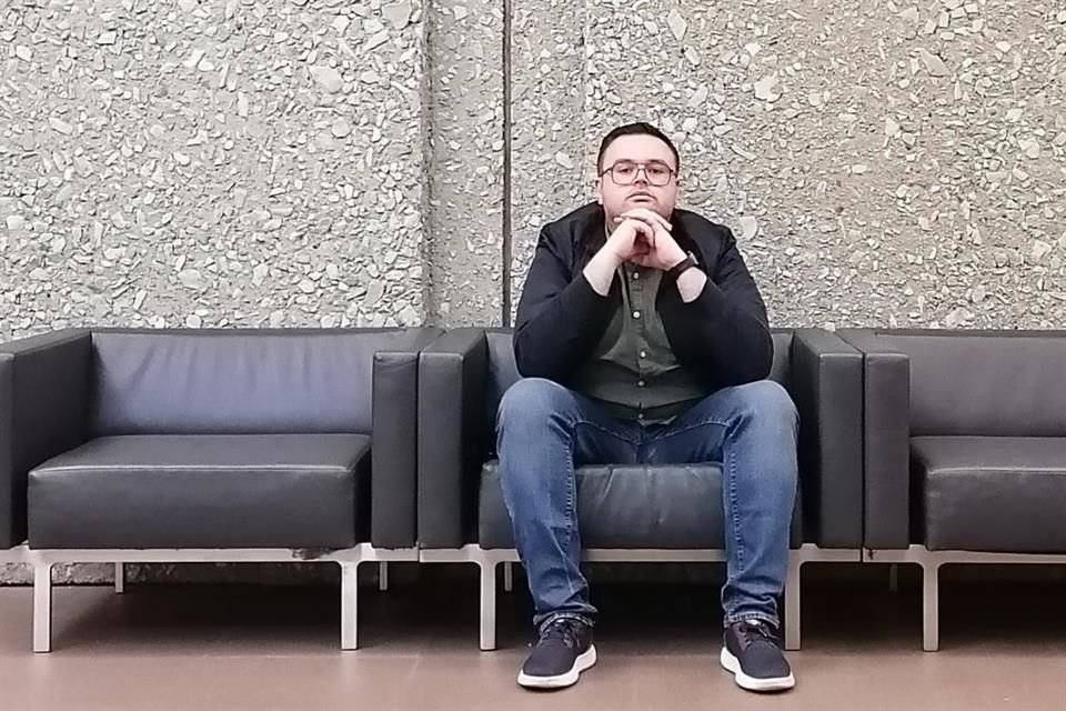 Animales Blancos, novela debut de Orvin Muñoz, evoca a la migración y la fiesta de Los Altos de Jalisco.