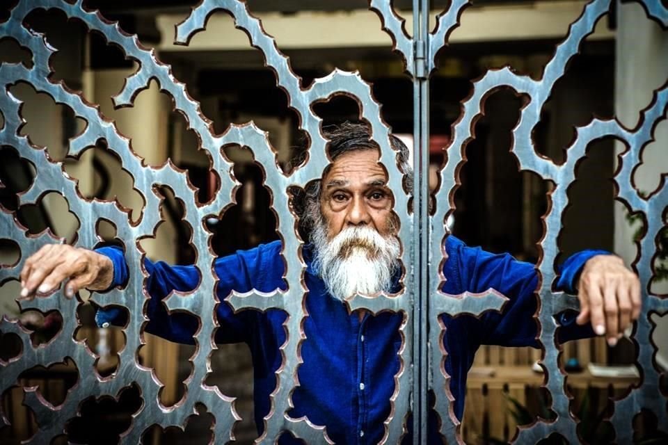 Francisco Toledo verlor sein Interesse an den angewandten Künsten nie; seine Fantasie spiegelte sich beispielsweise in den Geländern mehrerer Gebäude wider.