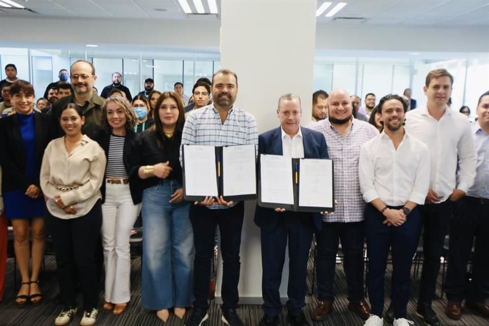 466 espacios públicos deberán ofrecer Wi-Fi gratuito en Tlajomulco, tras la firma este jueves de un convenio con el Gobierno estatal.