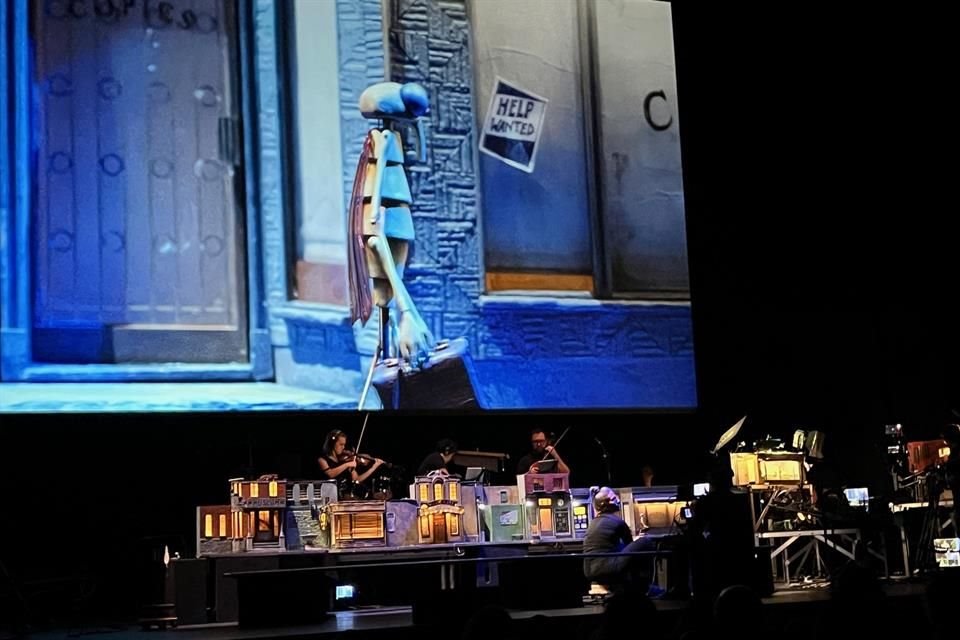 'The Storyville Mosquito', una novela gráfica que cobra vida en el escenario, se presenta en el Conjunto Santander de Artes Escénicas.