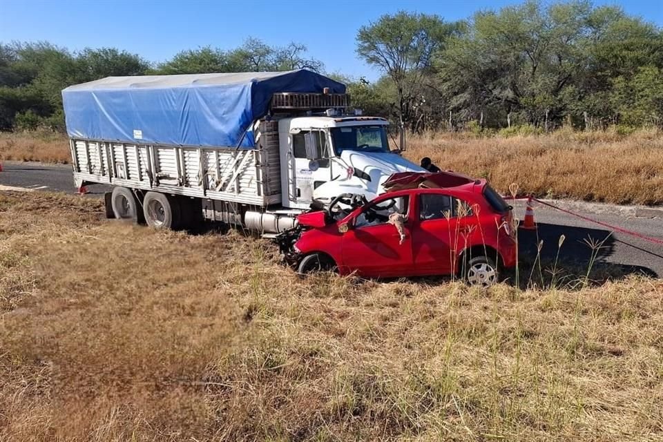 Los hechos ocurrieron sobre la Carretera Jalostotitlán-Teocaltiche.