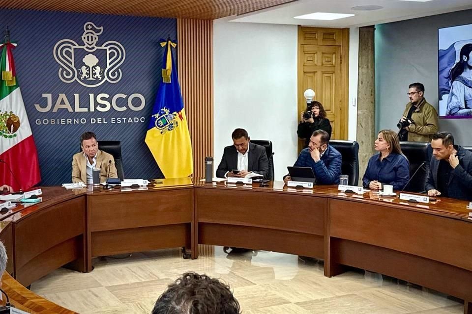 Pablo Lemus, Gobernador de Jalisco; Salvador Zamora, Secretario de Gobierno; Gerardo Quirino Velázquez, alcalde de Tlajomulco; y María Elena Farías, alcaldesa de El Salto (izq. a der.).