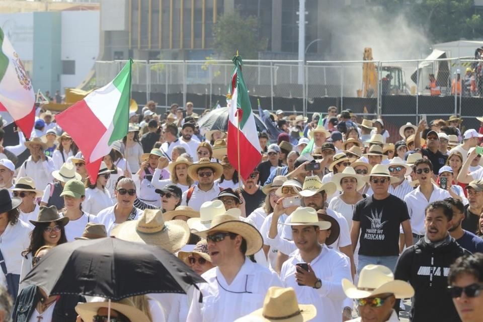 Jalisco residents responded to the national call and participated in the March against Violence, called by Generation Z.