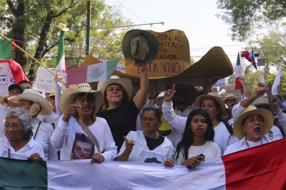 Jalisco residents responded to the national call and participated in the March against Violence, called by Generation Z.