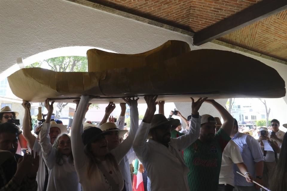 Jalisco residents responded to the national call and participated in the March against Violence, called by Generation Z.