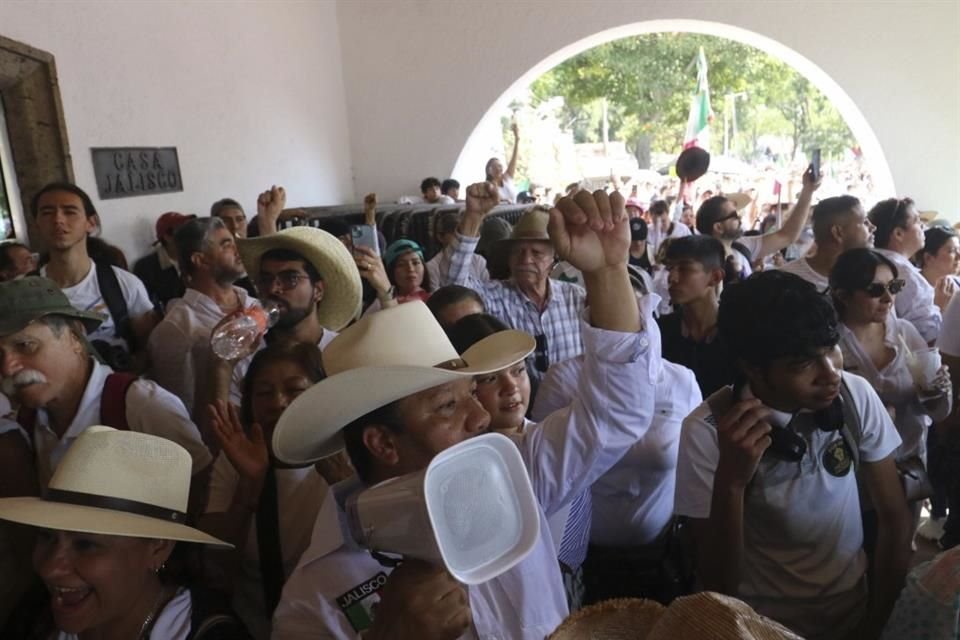 Jalisco residents responded to the national call and participated in the March against Violence, called by Generation Z.
