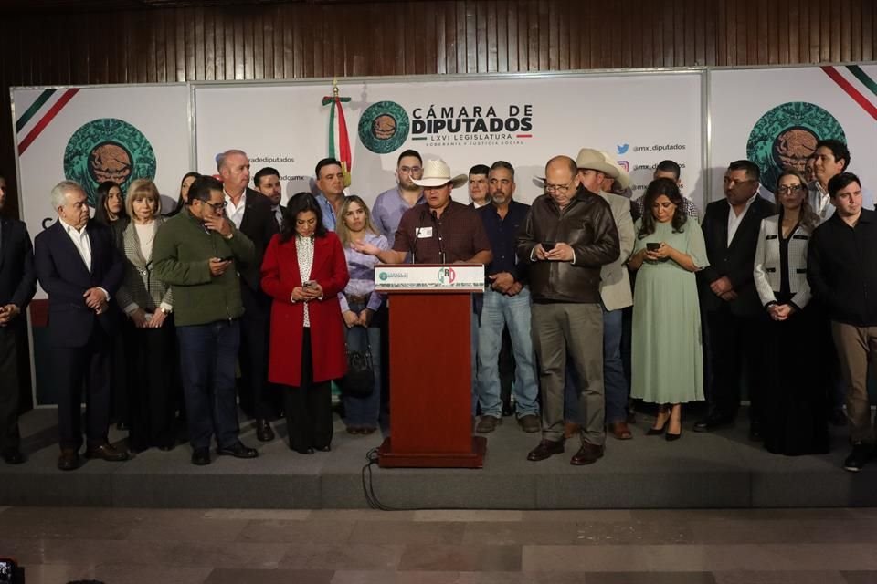 En conferencia desde la Cámara de Diputados, productores agrícolas consideraron que la reforma en materia de aguas, impulsada por la Presidenta Claudia Sheinbaum, es un error.