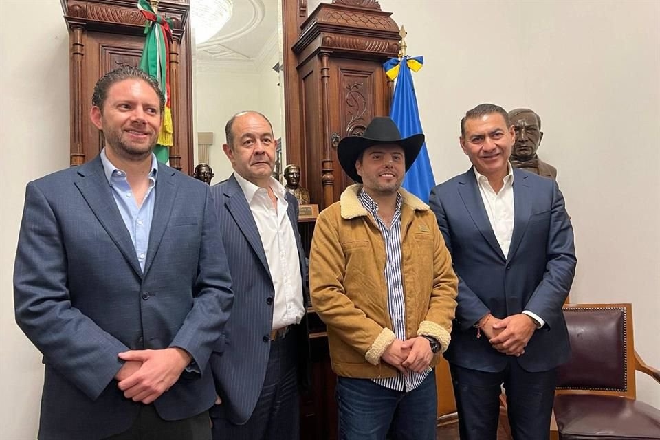 Reunión entre Ayuntamiento de Tequila, la empresa Tequila Cuervo y el Gobierno de Jalisco.